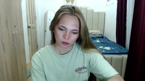Snapshot of queen_heart0 chatting on May 23, 2026, 1:55 am shawny online show from May 23, 2026, 1:55 am