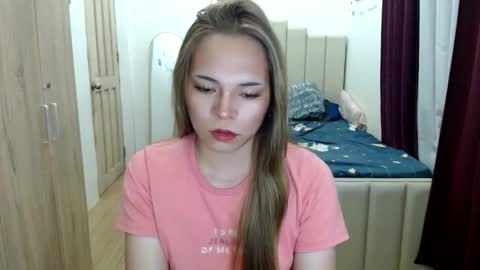 Snapshot of queen_heart0 chatting on May 31, 2026, 2:31 am shawny online show from May 31, 2026, 2:31 am