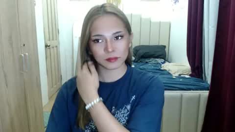 Snapshot of queen_heart0 chatting on June 12, 2026, 10:58 am shawny online show from June 12, 2026, 10:58 am