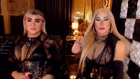 queen_horsecock online show from May 15, 2026, 6:59 pm