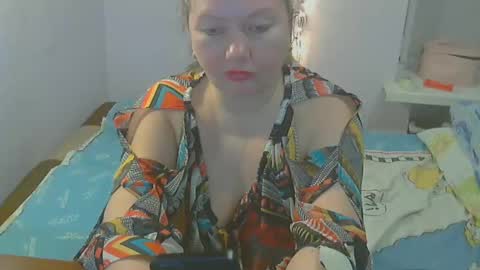 queen_jane8 online show from December 24, 2024, 8:27 pm