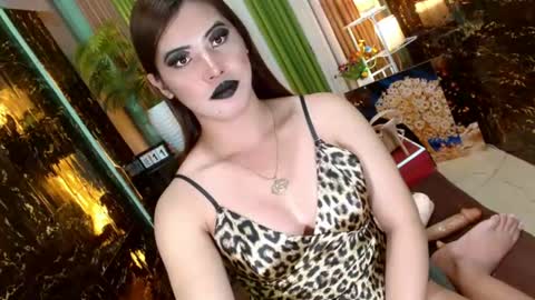 Snapshot of queen_kendalx19 chatting on July 11, 2026, 12:52 pm Kendal online here from 6am-3pm philippine time online show from July 11, 2026, 12:52 pm