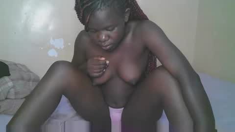 queen_latasha online show from March 19, 2026, 8:07 am