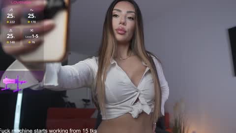 queen_leylla online show from February 14, 2026, 6:21 am