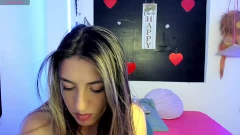 queen_natttyy online show from January 22, 2025, 7:03 am