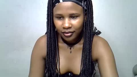 queen_polite online show from December 16, 2025, 8:52 am