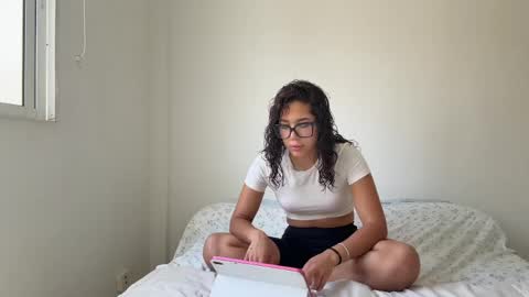 Nataly online show from May 21, 2026, 3:08 pm