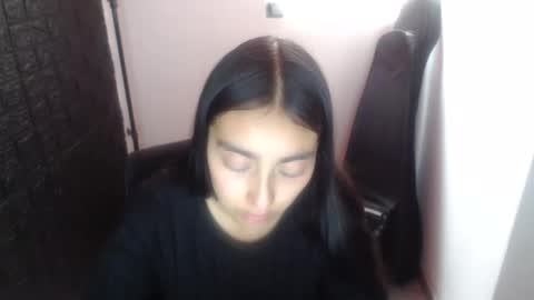 queenbyte_18 online show from November 10, 2025, 7:24 pm