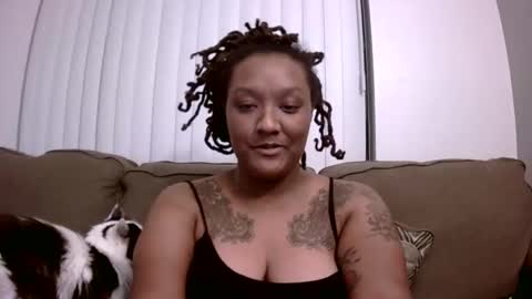 Queen Chief online show from March 31, 2026, 8:04 am