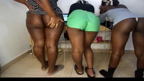 Snapshot of queenkiah chatting on March 21, 2026, 8:19 am Nina online show from March 21, 2026, 8:19 am