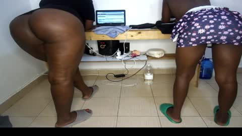 Snapshot of queenkiah chatting on April 4, 2026, 7:17 am Nina online show from April 4, 2026, 7:17 am