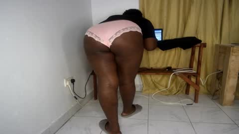 Snapshot of queenkiah chatting on April 11, 2026, 4:33 pm Nina online show from April 11, 2026, 4:33 pm