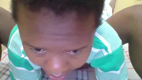 queenleona61 online show from March 7, 2026, 7:27 am