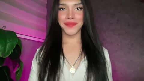 QUEEN online show from March 16, 2026, 1:22 am