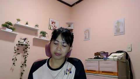 Snapshot of queennbbee chatting on July 21, 2026, 1:08 am queennbbee online show from July 21, 2026, 1:08 am