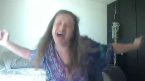 Nico online show from December 25, 2024, 4:22 pm