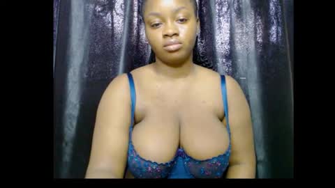 Zoey online show from November 23, 2025, 9:20 am