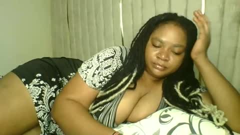 Snapshot of queenofsouls chatting on December 21, 2024, 8:07 am . online show from December 21, 2024, 8:07 am