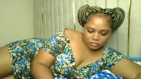 Snapshot of queenofsouls chatting on January 31, 2025, 5:51 am . online show from January 31, 2025, 5:51 am