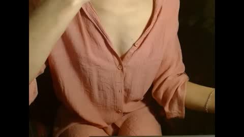 queenoftenderness online show from February 27, 2025, 10:31 pm