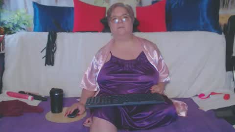 QueenPammy online show from February 11, 2026, 7:02 am