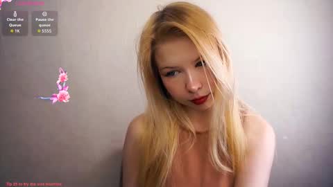 Snapshot of quennabrucker chatting on September 15, 2025, 4:12 am Tate online show from September 15, 2025, 4:12 am