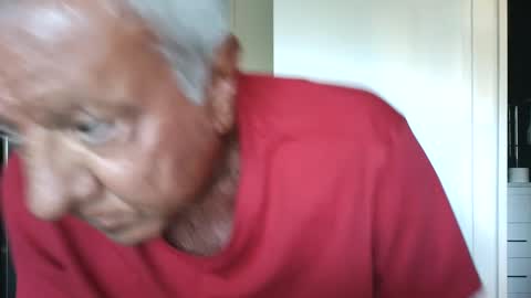 Snapshot of quest_one chatting on October 5, 2025, 11:46 pm Jim online show from October 5, 2025, 11:46 pm