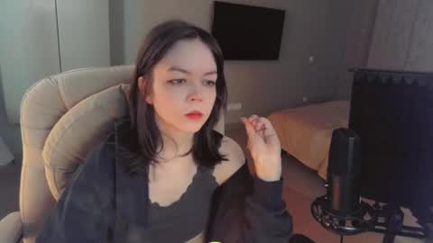 quietluxury online show from April 11, 2026, 1:37 pm