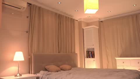 kiri online show from November 19, 2025, 5:13 pm