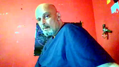 qwertyuiop22348015 online show from May 12, 2026, 8:55 am