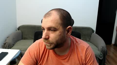 R0bila online show from April 11, 2026, 10:03 pm