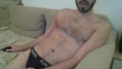 Snapshot of ra111an chatting on December 22, 2024, 10:47 pm ra111an online show from December 22, 2024, 10:47 pm