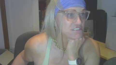 rachaelmorningxx online show from April 29, 2026, 11:03 am