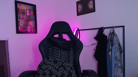 rachell_420 online show from February 21, 2026, 10:44 pm