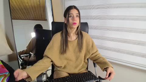 Rachell online show from February 5, 2025, 3:34 am