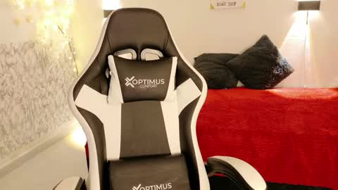 rachell_owen online show from February 23, 2026, 4:21 am