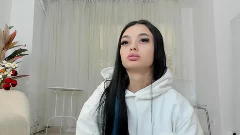 Rachell online show from May 10, 2026, 4:39 am