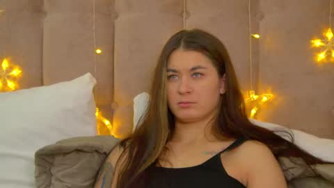 RachellSimpson online show from December 23, 2024, 1:08 am