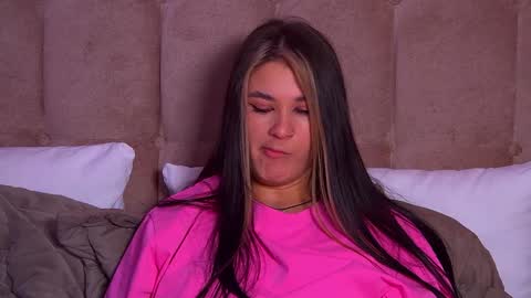 RachellSimpson online show from February 4, 2025, 2:07 am