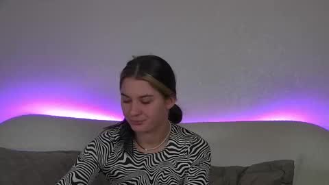 RachellSimpson online show from March 12, 2025, 6:33 pm