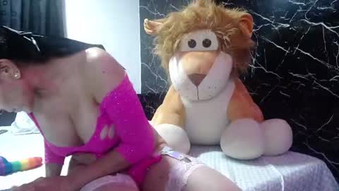 rachelmontero online show from June 18, 2026, 9:14 am