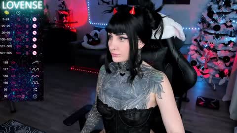 Snapshot of rachelqueen_ chatting on January 27, 2025, 12:37 pm  Miko Pleasee help me get 100 likes online show from January 27, 2025, 12:37 pm