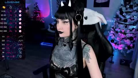 Snapshot of rachelqueen_ chatting on February 9, 2025, 10:42 am  Miko Pleasee help me get 100 likes online show from February 9, 2025, 10:42 am