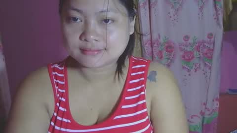 Snapshot of radiantbloom chatting on November 2, 2025, 10:23 pm radiantbloom online show from November 2, 2025, 10:23 pm