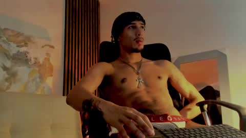 Snapshot of rafaelstone chatting on February 23, 2025, 4:28 am IG online show from February 23, 2025, 4:28 am