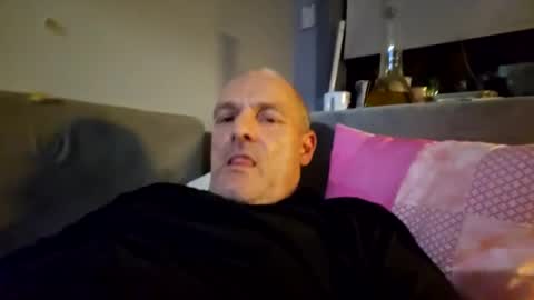 Bigthickdickinvic online show from April 18, 2026, 5:17 pm