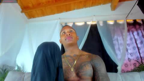 Andres H online show from October 26, 2025, 4:13 pm