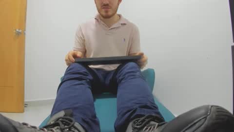 Snapshot of ragnarsexboy chatting on February 1, 2026, 1:15 am ragnarsexboy online show from February 1, 2026, 1:15 am