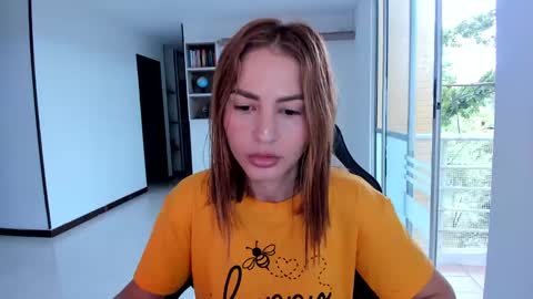 Jennyindependent model . online show from March 2, 2025, 7:23 pm