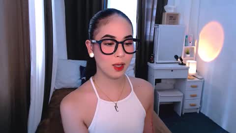 Snapshot of raindrizzle1706 chatting on September 10, 2025, 8:14 am raindrizzle1706 online show from September 10, 2025, 8:14 am